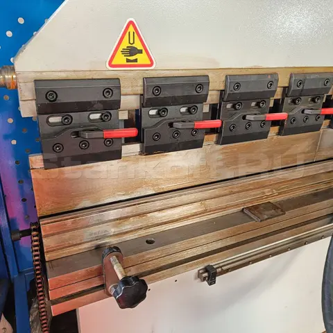 Пусконаладка гидравлического листогибочного пресса MetalTec HBM 125/3200М E22 в Сыктывкаре