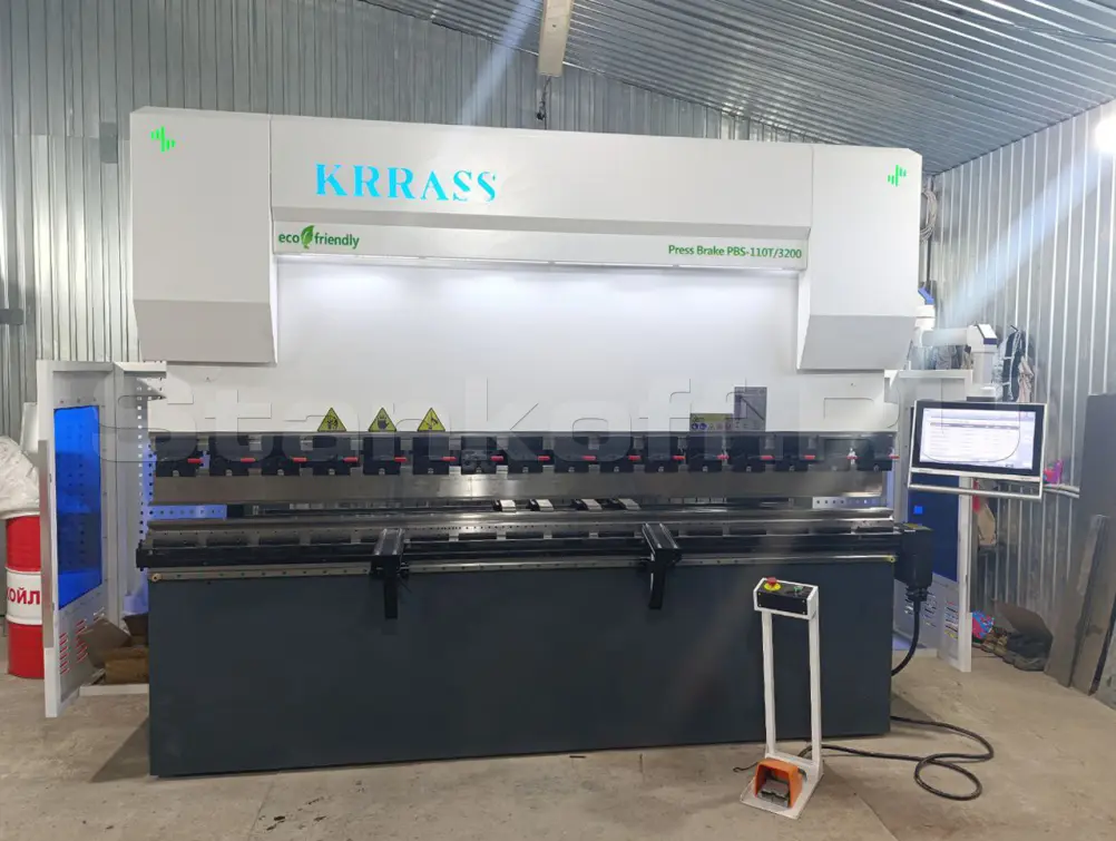 Гидравлический листогибочный пресс KRRASS PBS 110/3200 4 axis