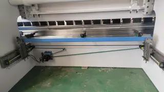 Листогибочный 2-осевой гидравлический пресс HBM 100/3200С TP10S — фото 3