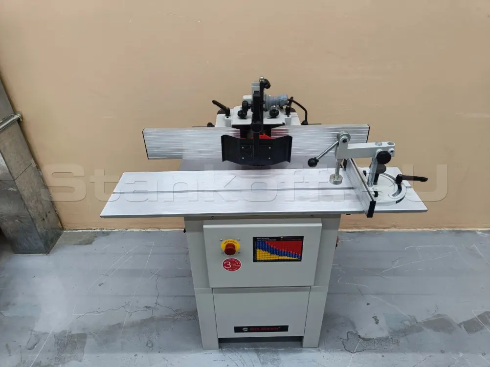 Фрезерный станок с подвижным столом BELMASH MM1500ST1000/400