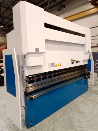 Гидравлический листогибочный пресс с ЧПУ PBC-S 50/1300-6 axis — фото 2