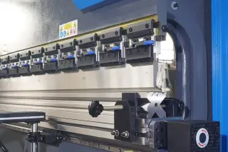 Листогибочный пресс с ЧПУ Metaltec 4+1 MT-15 HBC 50/1600 4 оси (axis) — фото 12