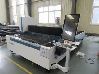 Оптоволоконный лазерный станок для резки металла MetalTec 1530S/3000 Raycus — фото 4