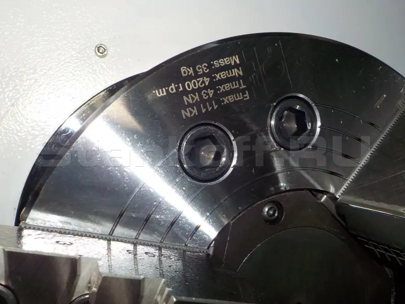 Токарный станок с ЧПУ FCL-2504