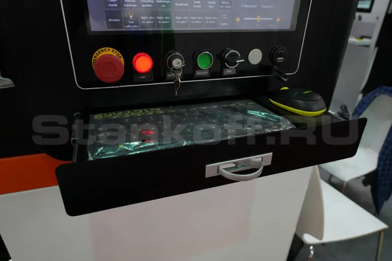 Высокомощный оптоволоконный лазерный станок XTC-1530G/30000