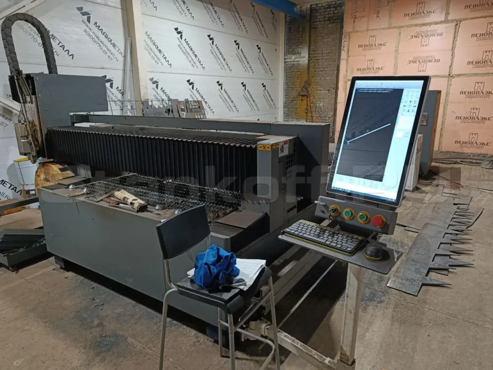 Оптоволоконный лазер для резки листов и труб STL-1530FPT/3000 Raycus