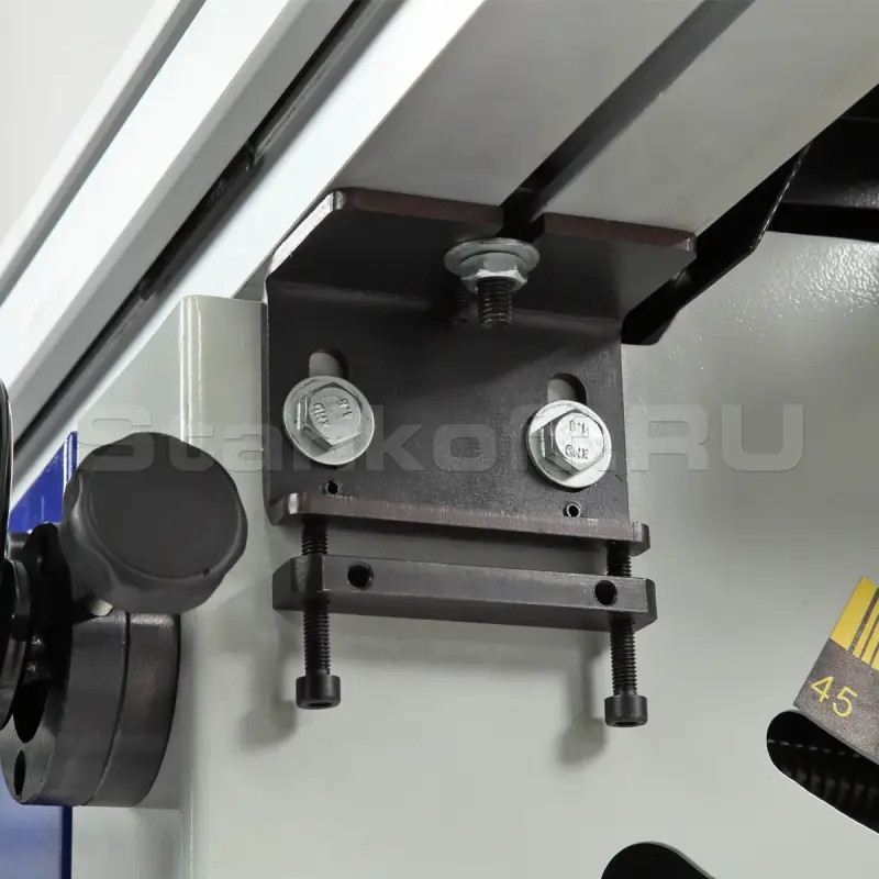 Станок круглопильный с подвижным столом TS-250ST1300/400