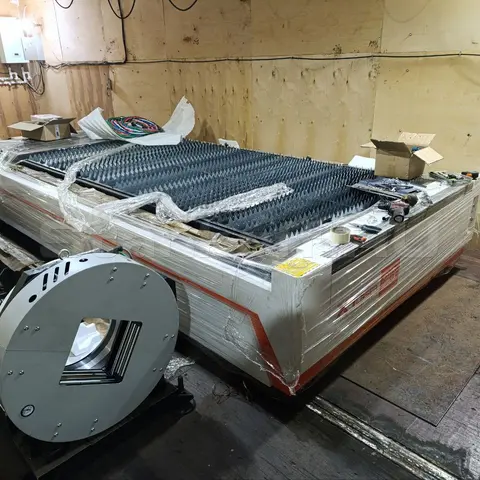 Пусконаладка оптоволоконного лазерного станка для резки листов и труб XTC-1530HT/3000 Raycus в Набережных Челнах