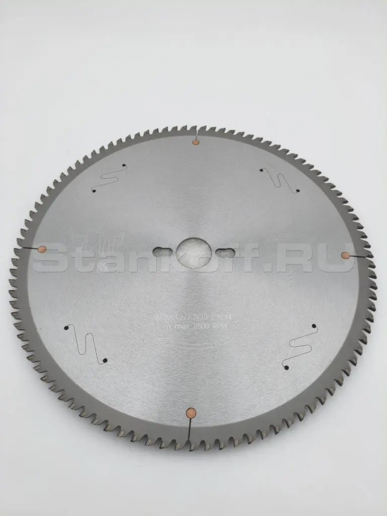 Пильный диск алмазный PCD для ДСП 300*3.2/2.2*30*96T трапеция RED SAMURAI