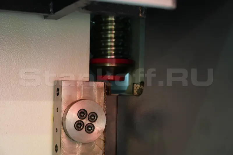 Электромеханический листогибочный пресс с ЧПУ 40130 4 axis