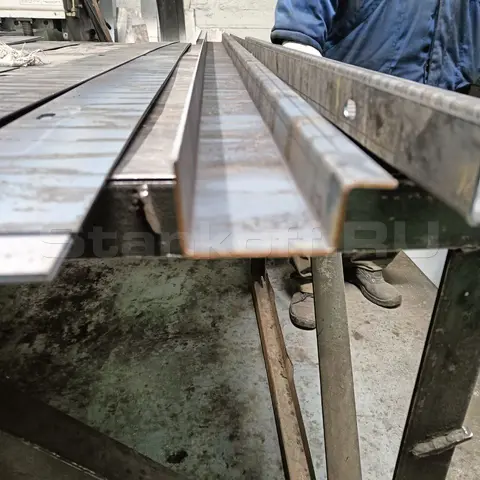 Пусконаладка гидравлического листогибочного пресса MetalTec HBM 125/2500 E22 в Воронеже