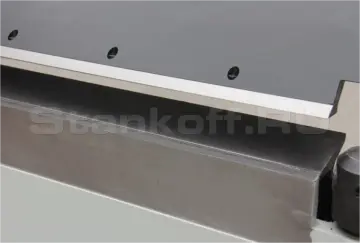 Стальной сплошной уголок