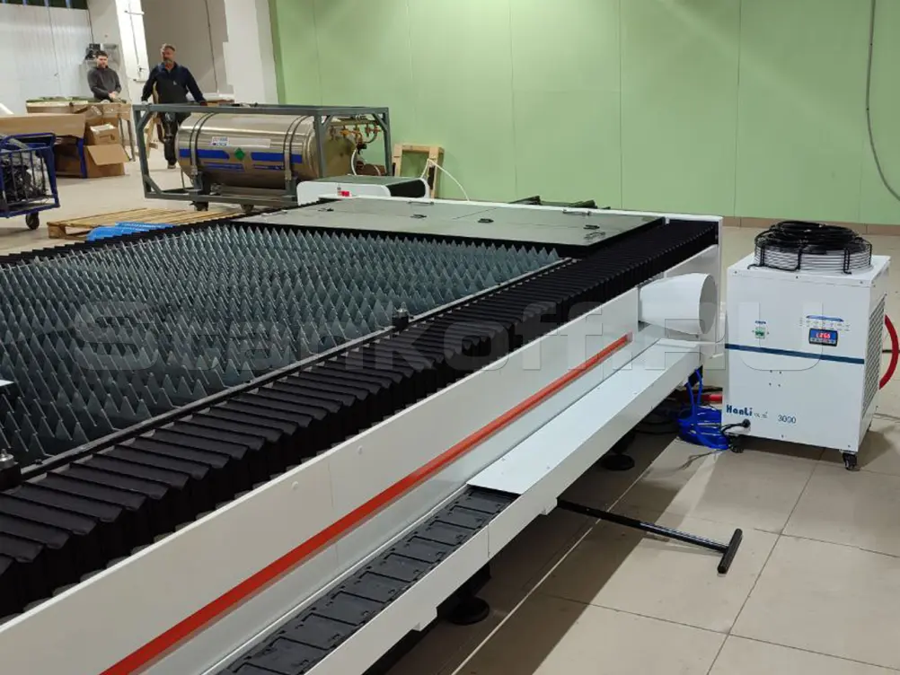 Пусконаладка оптоволоконного лазерного станка для резки листов и труб XTC-1530HT/3000 Raycus в Самаре