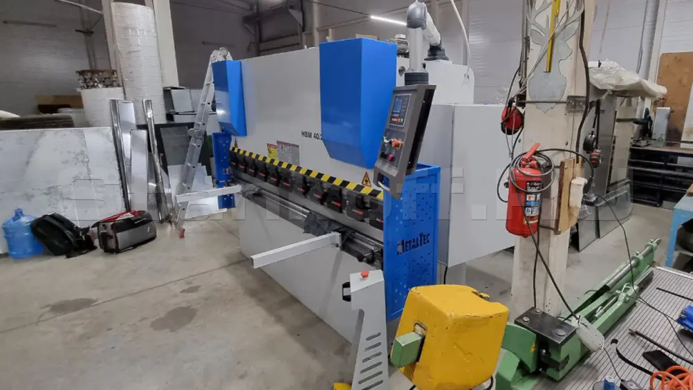 Пусконаладка гидравлического листогибочного пресса MetalTec HBM 40/2500 E22 в Казани