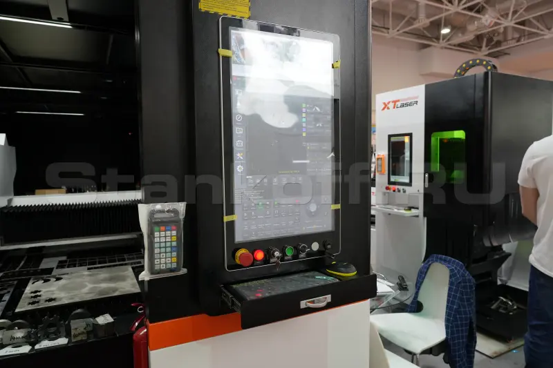 Высокомощный оптоволоконный лазерный станок XTC-1530G/30000