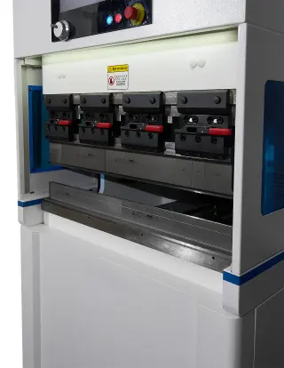 Электромеханический мини гибочный станок FMK 18/800 4 axis — фото 4