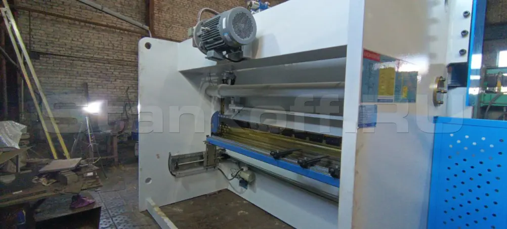 Пусконаладка гидравлического листогибочного пресса MetalTec HBM 125/3200М E22 в Москве