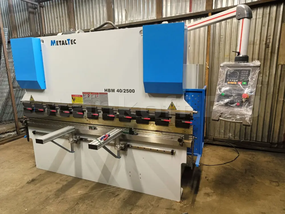 Гидравлический листогибочный пресс MetalTec HBM 40/2500 E22