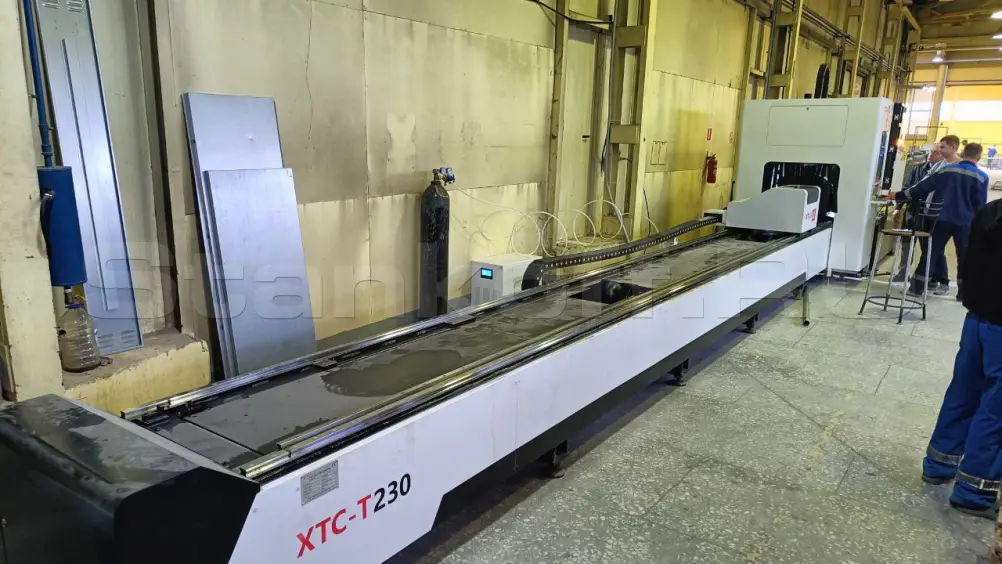 Волоконный лазерный резак для труб XTC-T230/1500 Raycus