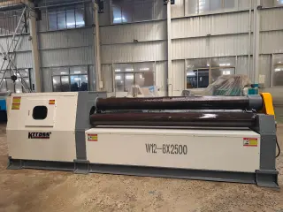 Четырехвалковый листогибочный станок KRRASS  с ЧПУ W12-30x2500 — фото 3