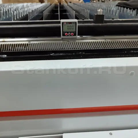 Выравнивание станка по уровню