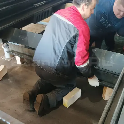 Пусконаладка двух оптоволоконных лазерных станков в защитной кабине STL-1530G/6000 Raycus в Камышине