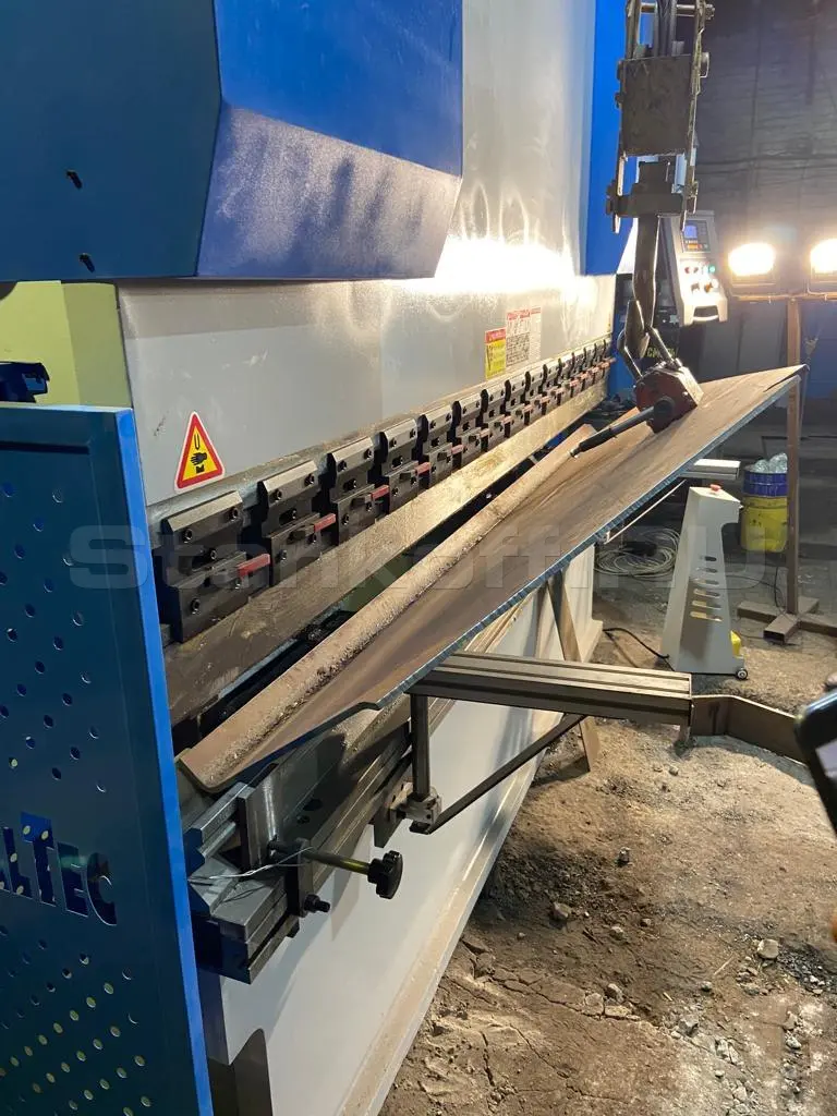 Пусконаладка гидравлического листогибочного пресса MetalTec HBM 200/3200 E22 в Ростовской области