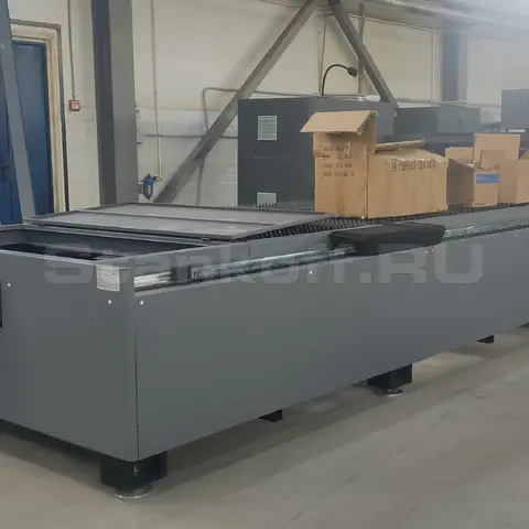 Поставка и запуск оптоволоконного лазерного станка для резки металла  STL-1545FP/1500 Raycus в Казани