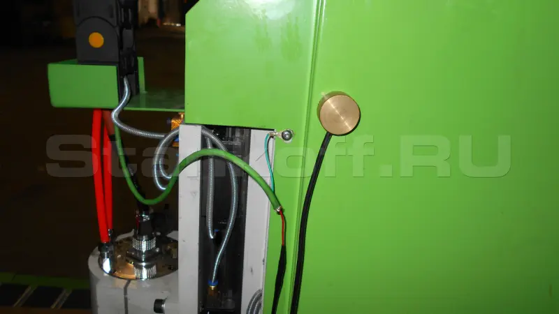 Фрезерный станок с ЧПУ LTT-1325B