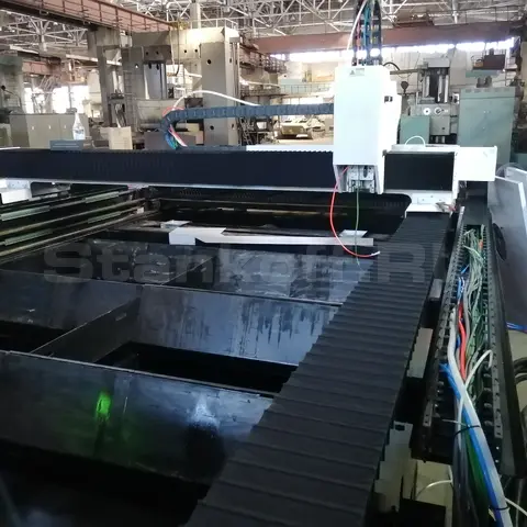 Пусконаладка оптоволоконного лазерного станка с защитной кабиной XTC-2560GP/12000 Raycus в Армении
