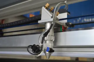Лазерный станок для резки фанеры, пластика и других материалов LM 1325 PRO OPEN 180W — фото 9