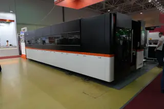 Высокомощный оптоволоконный лазерный станок XTC-1530G/30000 — фото 9