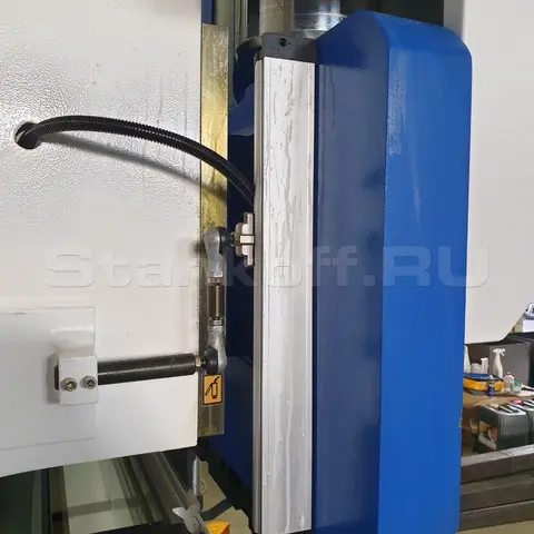 Поставка и запуск листогибочного пресса с ЧПУ PBА 135/3200-4C в Казани