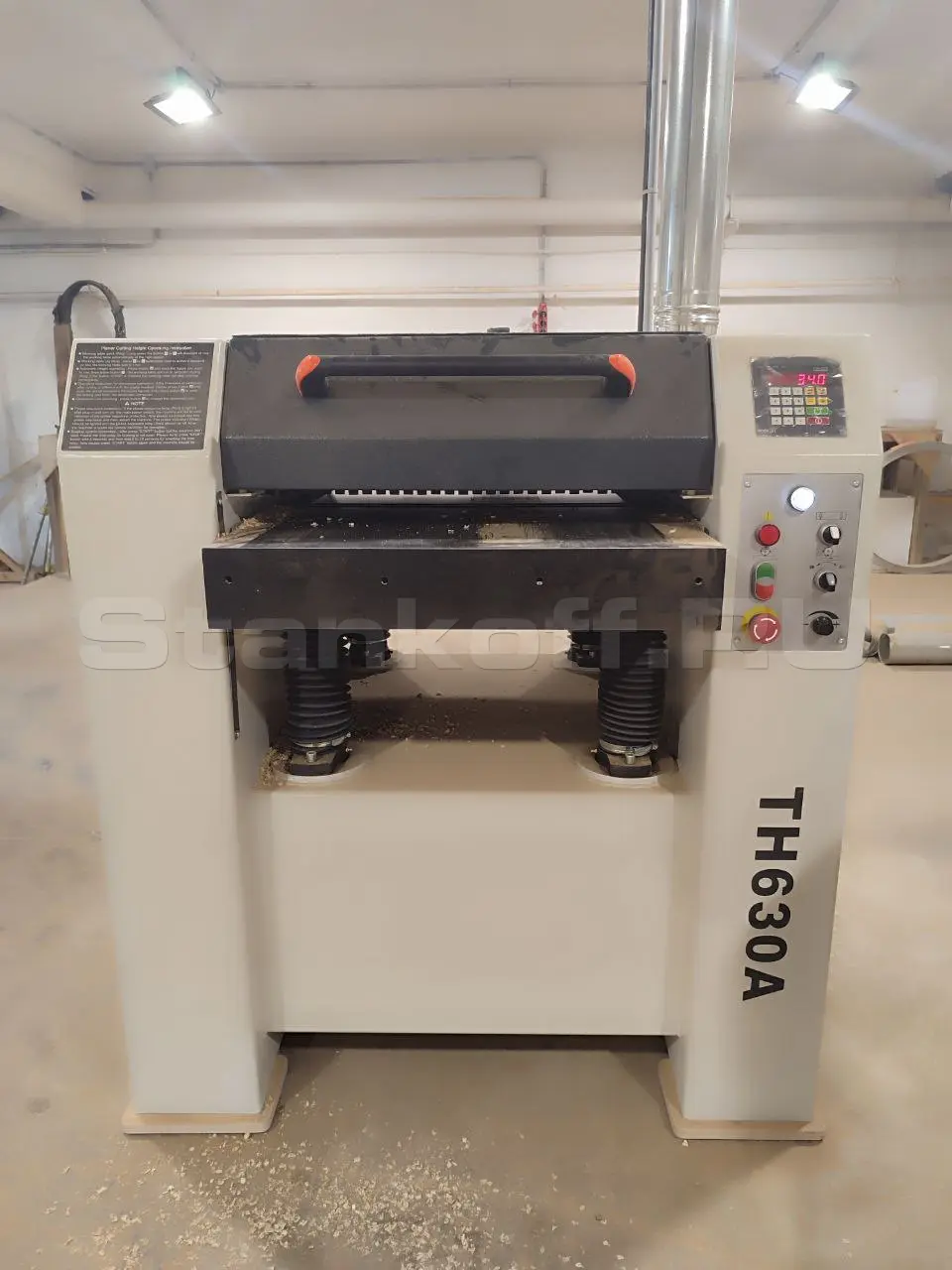 Рейсмусовый станок для строгания заготовок TH 630 A