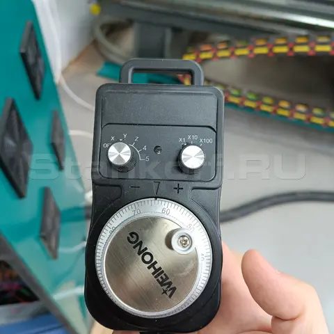 Пульт NC Studio для работы в ручном режиме.