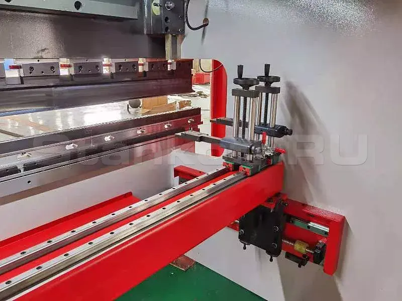 Листогибочный пресс KPА 160-2500 4 axis