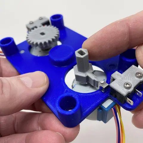 Подвижный шлем Дарта Вейдера напечатанный на 3D-принтере [Инструкция + Чертежи]