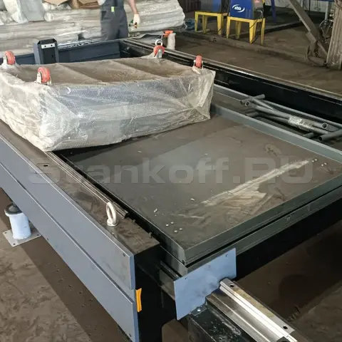 Пусконаладка двух оптоволоконных лазерных станков в защитной кабине STL-1530G/6000 Raycus в Камышине