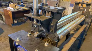 Вальцовочный станок электромеханический трехвалковый RME-2500х4 — фото 15