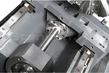 Высокопроизводительоные двигатели подачи Fanuc и направляющие качения