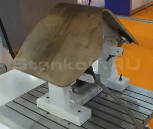 Фрезерный станок с ЧПУ 2PT-2215