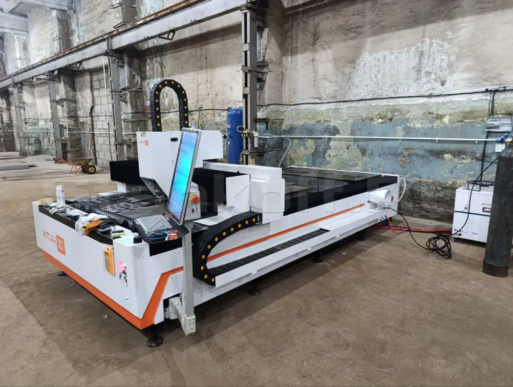 Пусконаладка оптоволоконного станка для резки металла XTC-1530H/3000 Reci в Железногорске