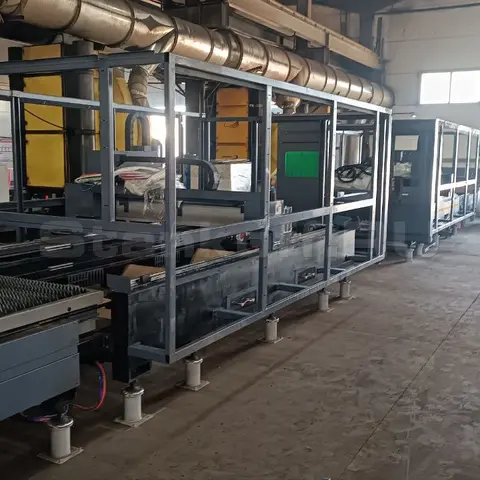 Пусконаладка двух оптоволоконных лазерных станков в защитной кабине STL-1530G/6000 Raycus в Камышине