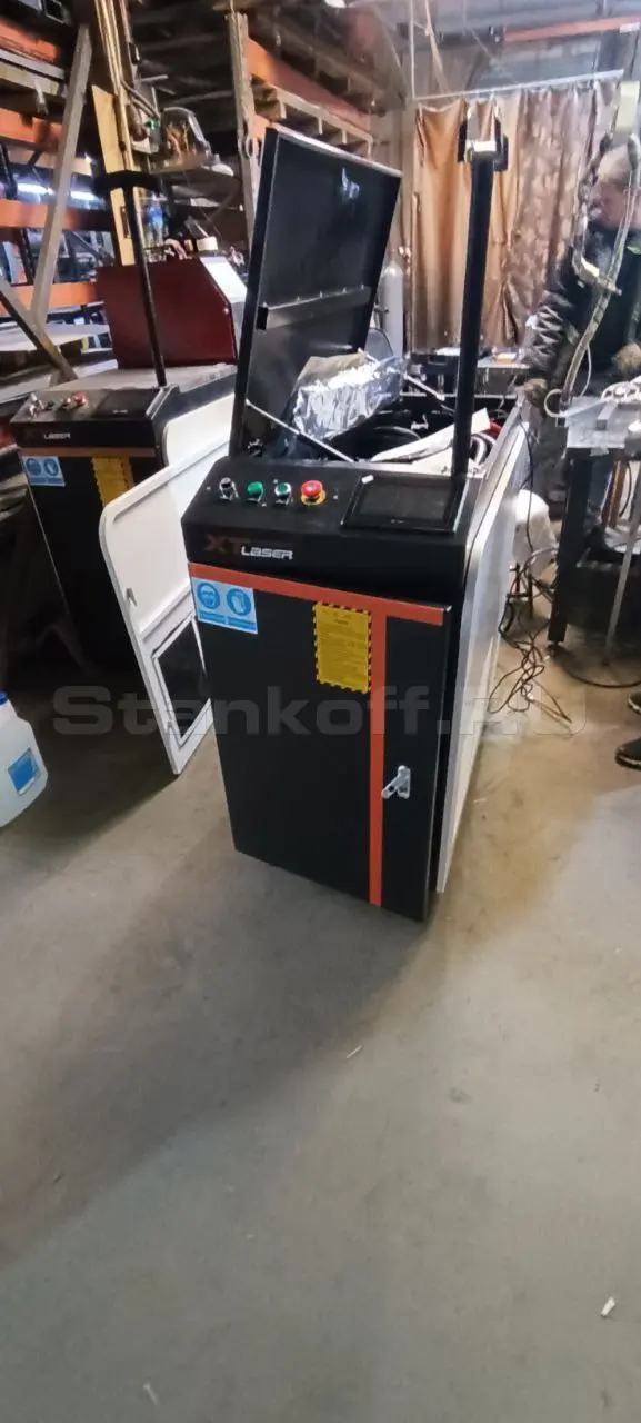 Оптоволоконный аппарат лазерной сварки металла XTW-2000Q/Raycus