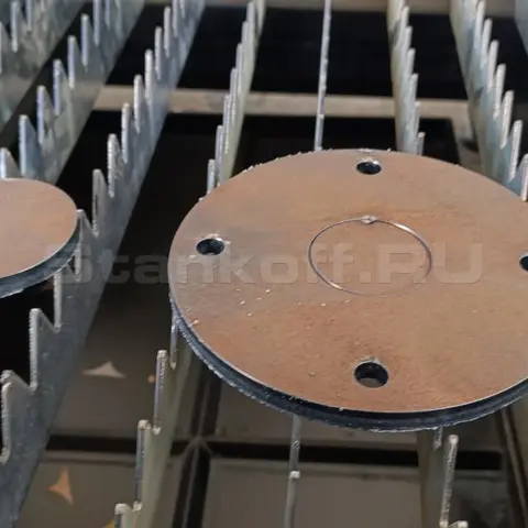 Пусконаладка оптоволоконного лазерного станка для резки металла XTC-1560H/6000 Raycus в Тимашевске