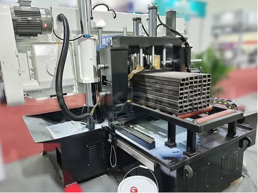 Автоматический ленточнопильный колонный  станок Stalex GZ-4250H
