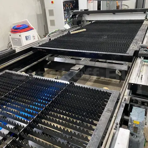 Пусконаладка оптоволоконного лазера для листов и труб XTC-HET 6015/1500 Raycus
