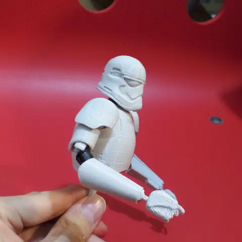 Подвижная фигурка штурмовика из звездных войн на 3D принтере — файлы для печати прилагаются!