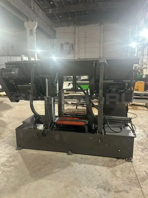 Полуавтоматический ленточнопильный станок MetMachine LS4050