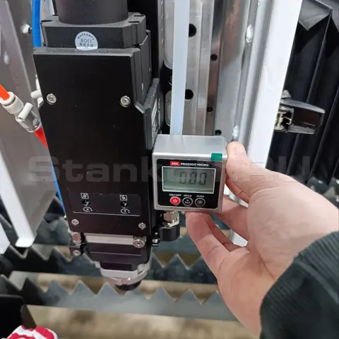 Пусконаладка оптоволоконного лазерного станка для резки листов и труб XTC-1530HT/3000 Raycus в Ижевске